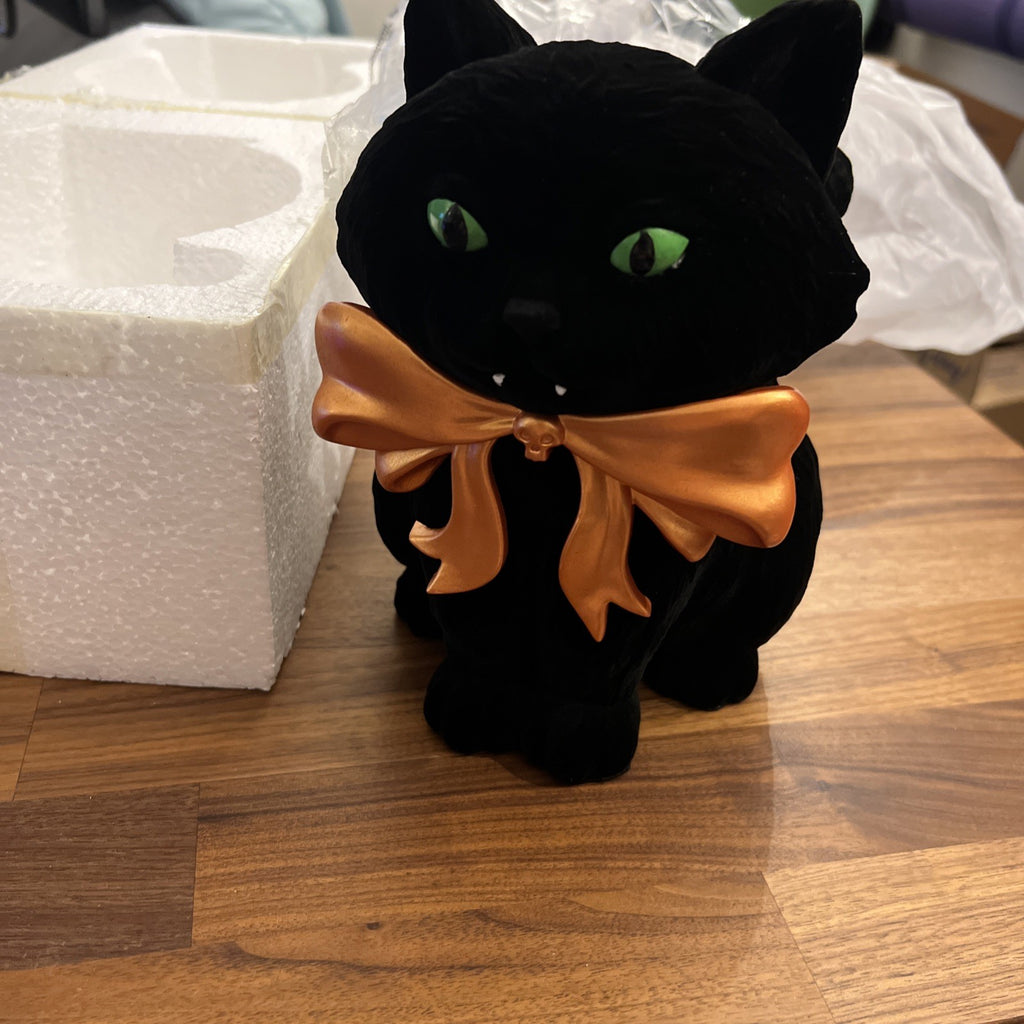 Bath & Body Works Halloween 2025 Vampire Cat 3-Wick Candle Holder Pedestal NEW