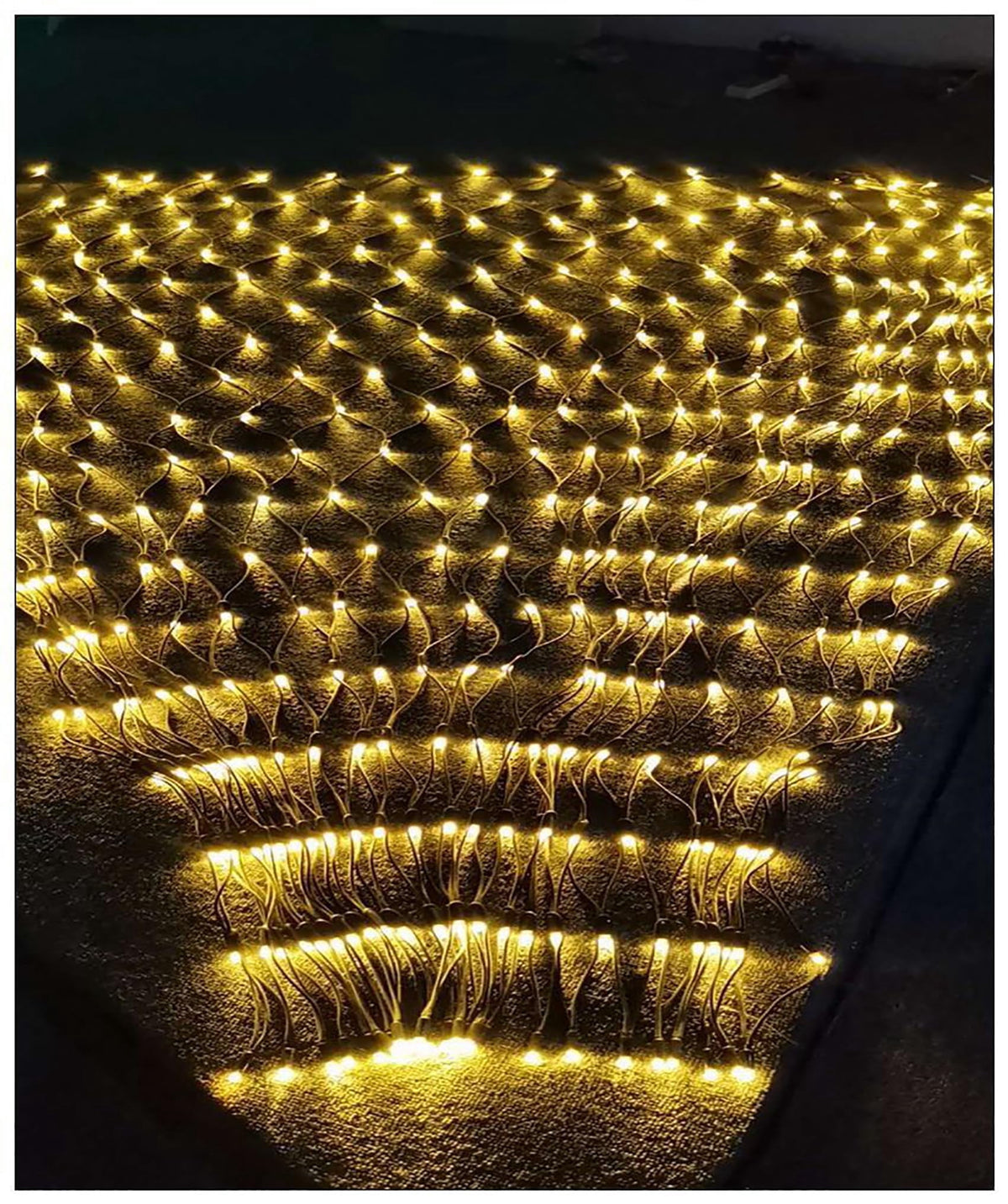 Garden Net Lights, Battery Operated 672 LED Waterproof Net Mesh Lights with 8 Modes, 6x4M Fairy String Lights for Outdoor Indoor Christmas Tree, Bush, Backyard, Garden, Party Décor