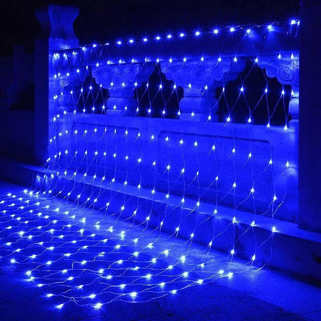 Garden Net Lights Battery Operated 4x6M 672LED Waterproof Net Mesh String Lights 8 Modes Fairy Lights for Indoor Outdoor Christmas Tree Bush Garden Backyard Décor