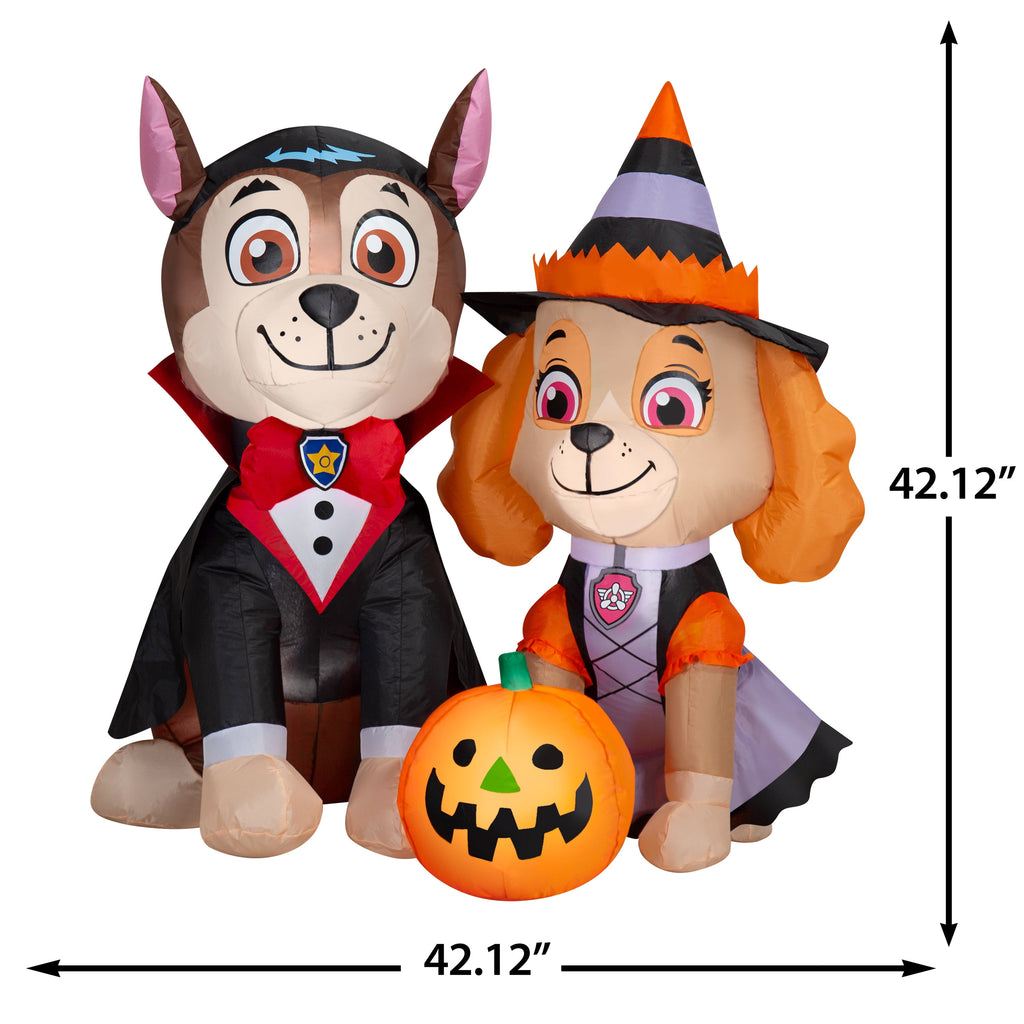 PAW Patrol Halloween Inflatable Scene with Vampire Chase and Witch Skye, 3.5-Ft Lighted Airblown Yard Decor