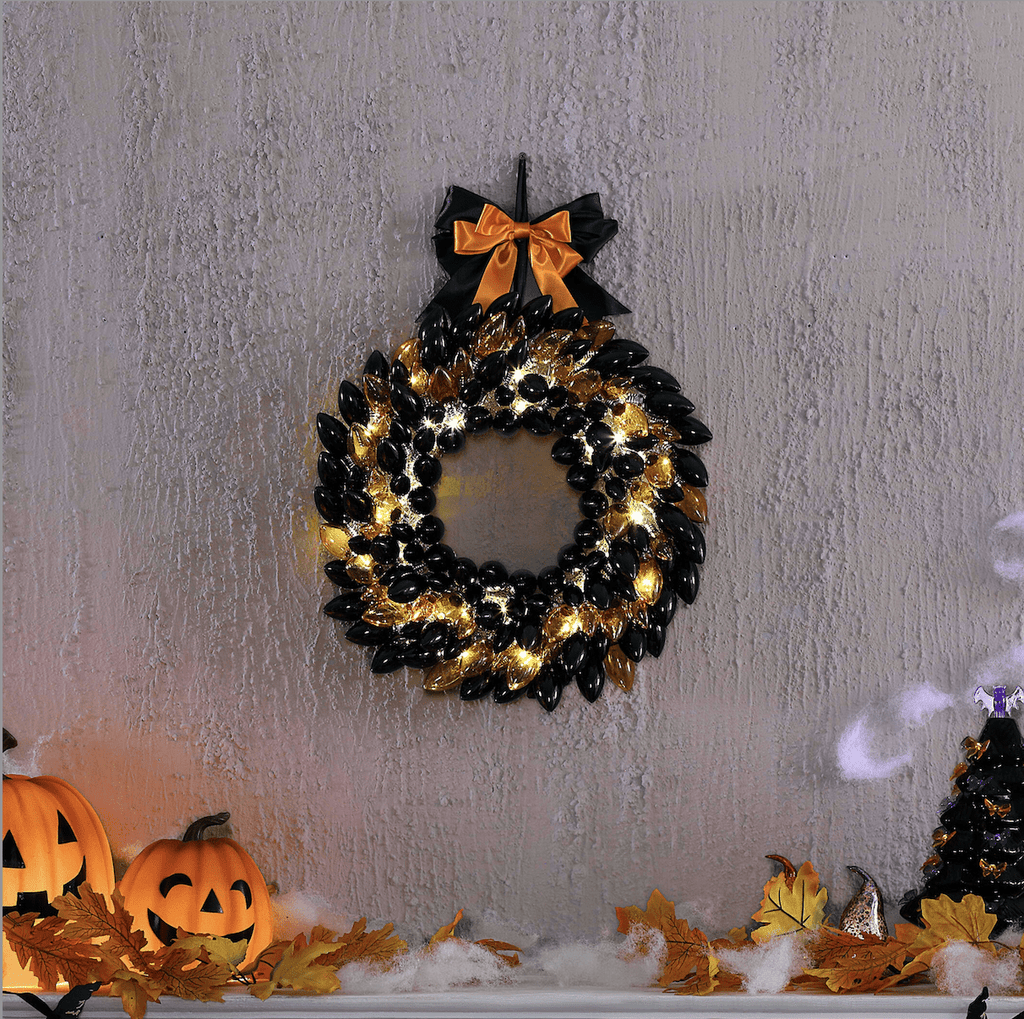 Mr. Halloween Decorative Retro Wreath, Black and Orange