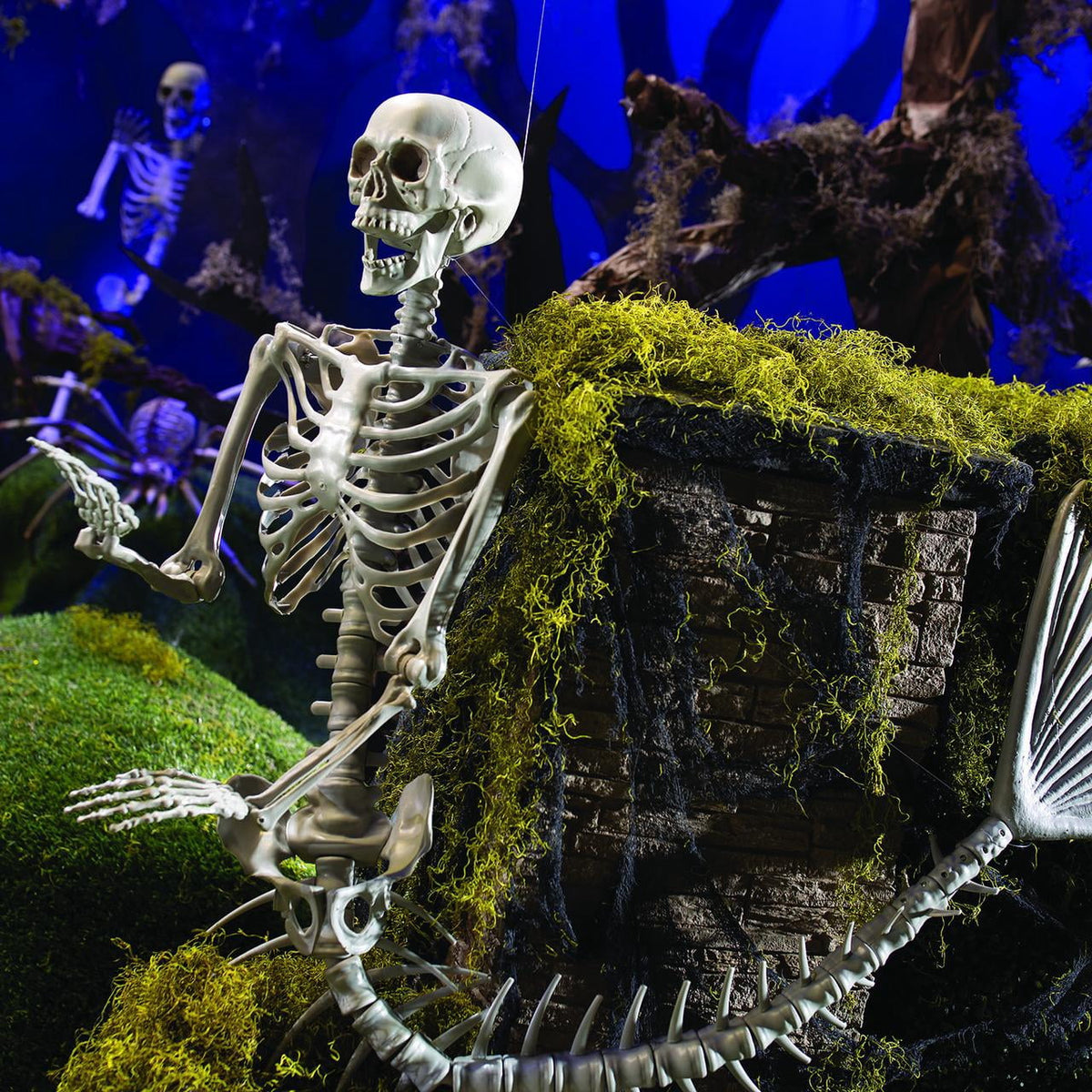 Fun Express 73", 6 Ft, Life Size Original Mermaid Skeleton decor Halloween Decoration, Plastic, Posable, Outdoor and Indoor Use, Halloween and Mystical Decor
