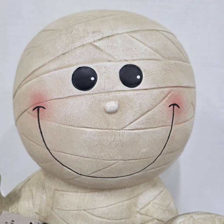Halloween Cute Mummy Blow Mold Light Up Tabletop Decorations, Vintage Style Spooky Holiday Figurine for Indoor Home Room Porch Decor,Mummy Blow Mold Cracker Barrel Spooky Haunted Decor