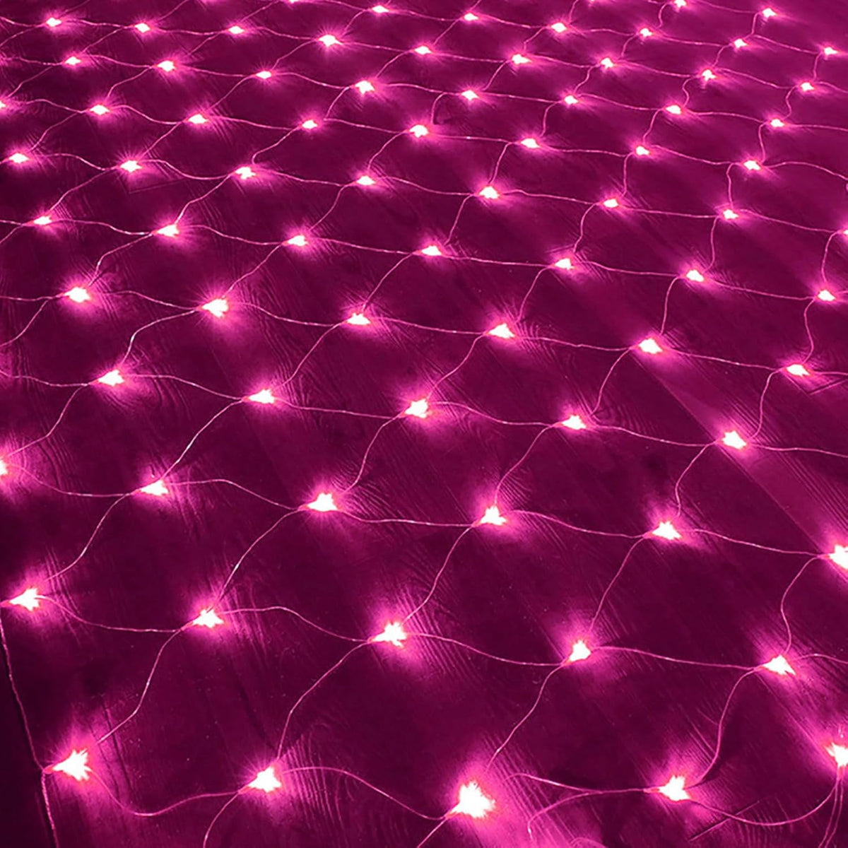 Garden Net Lights Battery Operated 4x6M 672LED Waterproof Net Mesh String Lights 8 Modes Fairy Lights for Indoor Outdoor Christmas Tree Bush Garden Backyard Décor