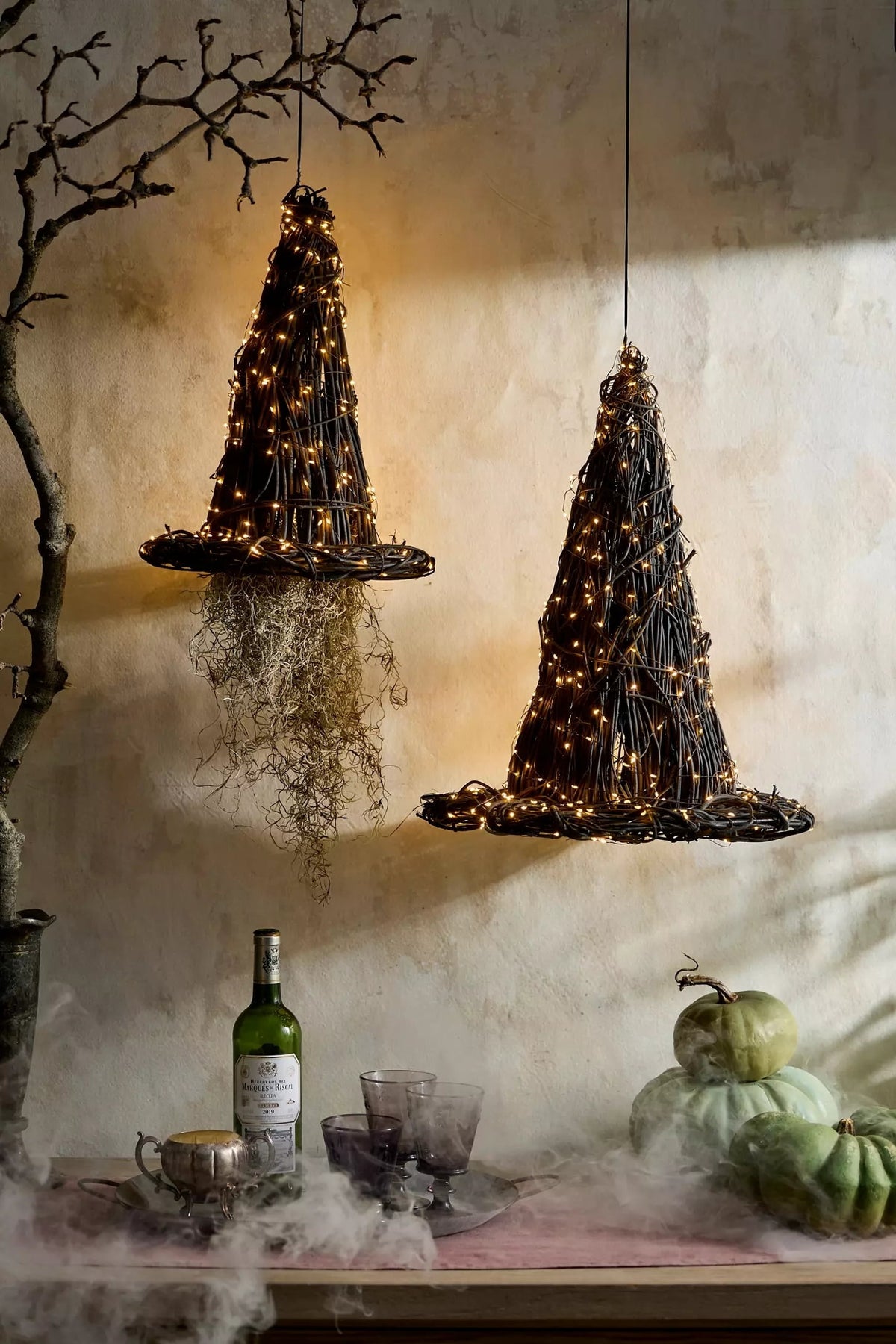 1PC Halloween Rattan Witch Hat Decor with String Lights, Cottagecore Halloween Wicker Wizard Hats Woven Witch Hat, Chic Halloween Party Supplies Home Bedroom Garden Patio Backyard Decoration